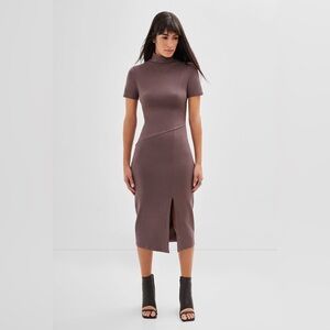 Marcella NYC Sonnet Dress
Lightweight European French Terry Midi Dress